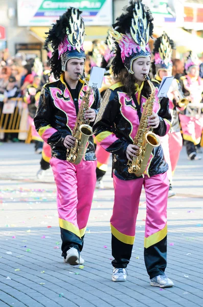 Détail du défilé des participants au Carnaval célébré dans les rues de la ville de Pontevedra en Galice (Espagne) ). — Photo