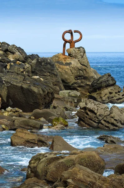 Peine de los vientos  in San Sebastian (Spain) — Stockfoto