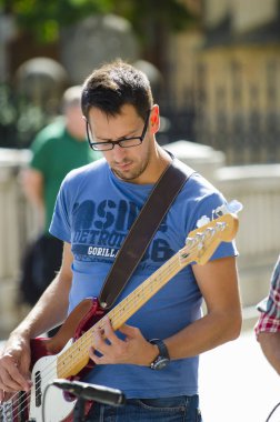 Sokakta müzik grubu