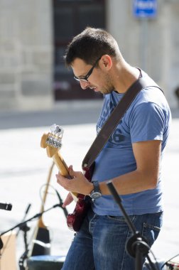 Sokakta müzik grubu