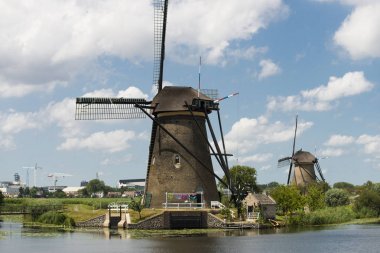 geleneksel yel değirmenleri Hollanda