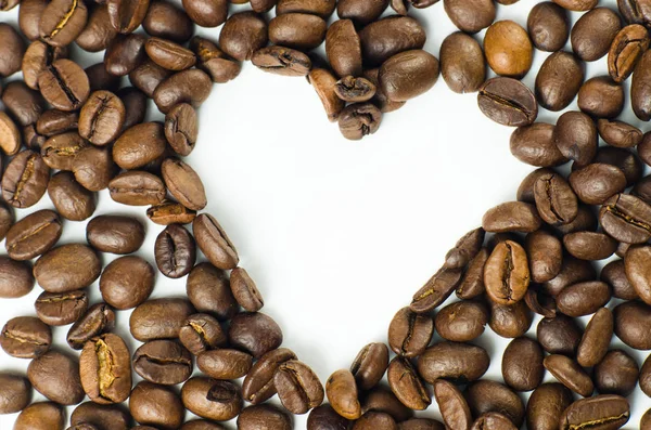 Kaffe korn som ett hjärta — Stockfoto
