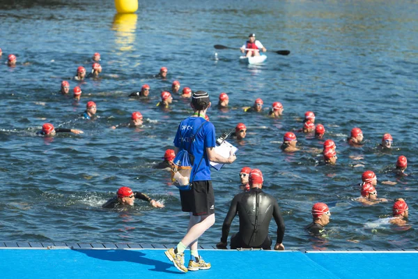 Yüzmeyi triathletes hazırlanan
