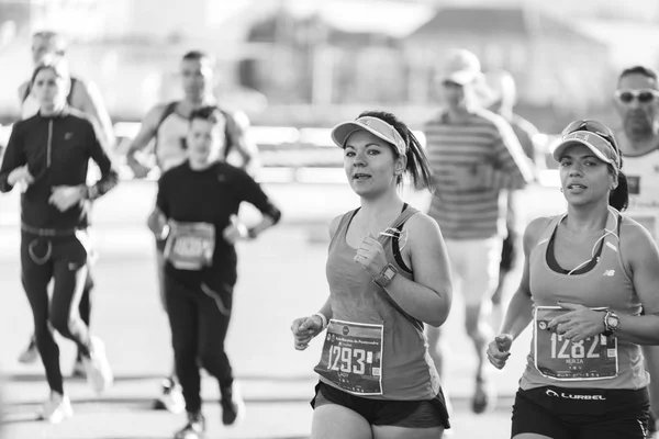 Idrottare som kör i halv maraton — Stockfoto