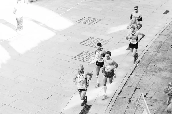 Спортсмени запуску Половина марафон — стокове фото
