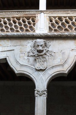 Salamanca, İspanya - 2 Eylül 2017: La Clerecia, Barok tarzında İsa 'nın Kutsal Ruhu Kraliyet Koleji' nin inşası.