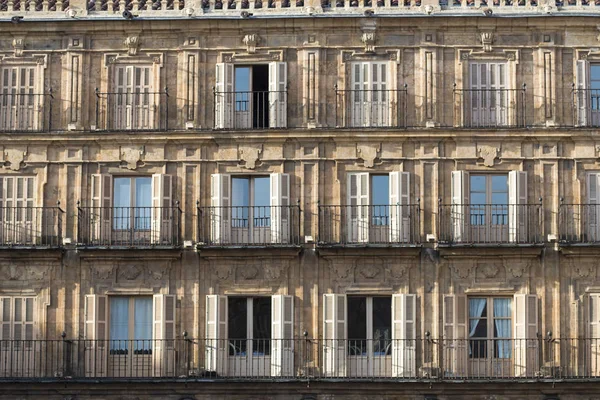 Şehrin Plaza Mayor Unun Balkonlarının Önünde Barok Tarzında — Stok fotoğraf