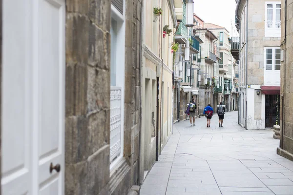 Pontevedra Hiszpania Września 2017 Pielgrzymi Camino Santiago Spacer Jedną Ulic — Zdjęcie stockowe