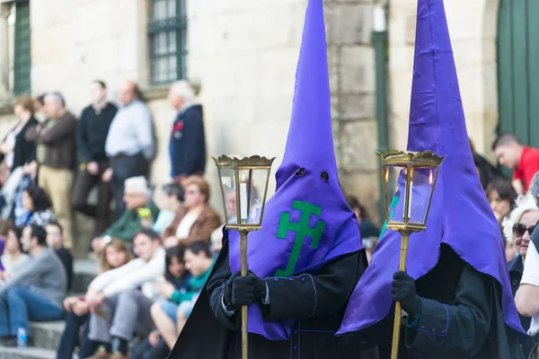 Pontevedra España Abril 2015 Miembros Una Hermandad Religiosa Desfilando Durante —  Fotos de Stock