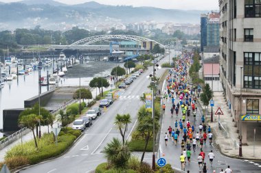 Pontevedra, İspanya - 16 Ekim 2016: Popular Half Marathon City of Pontevedra 2016 'daki katılımcıların ayrıntıları.