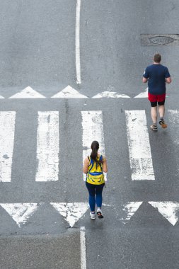 Pontevedra, İspanya - 16 Ekim 2016: Popular Half Marathon City of Pontevedra 2016 'daki katılımcıların ayrıntıları.