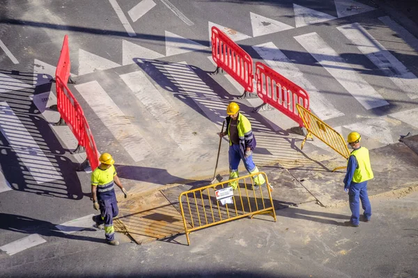 Pontevedra Spain March 2020 Some Workers Carried Out Repair Street — 图库照片