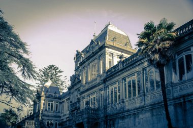 Palacio de Lourizan, Pontevedra belediyesinin (İspanya) Santo Andre de Lourizan semtinin Herbalonga bölgesinde bulunan görkemli ev.)
