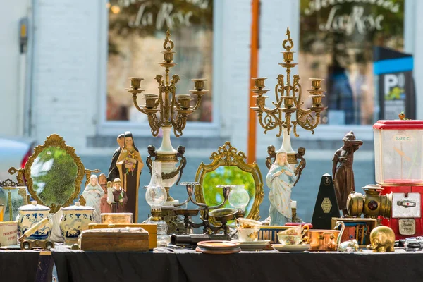 Bruges Belgium July 2015 Pameran Barang Antik Dijual Pasar Jalan — Stok Foto