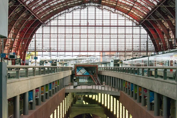 Antwerp Belgium Julho 2015 Detalhe Dentro Principal Estação Ferroviária Cidade — Fotografia de Stock