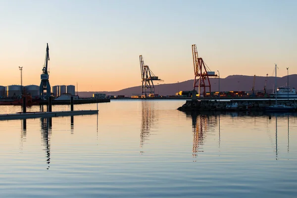 Vilagarcia Arousa Espagne Décembre 2017 Détail Quelques Grues Dans Port — Photo