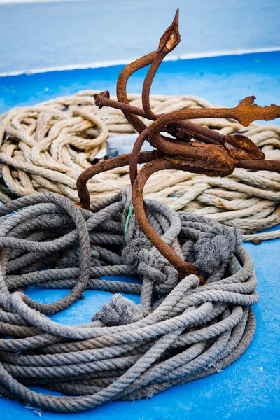 Arousa Island Espanha Março 2018 Âncoras Cordas Amarração Barcos Pesca — Fotografia de Stock
