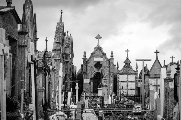Caminha ポルトガル 2018年5月13日 多数のパンテオンと典型的なポルトガル建築を持つカトリックの村の墓地 — ストック写真