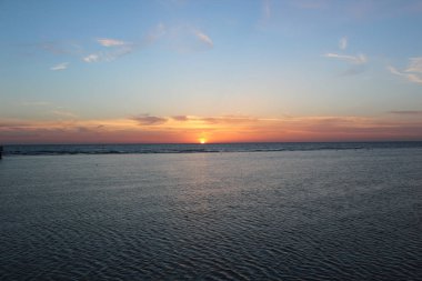 kızıl denizde şafak