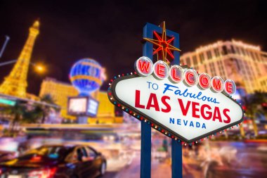 Hoşgeldiniz muhteşem Las vegas Nevada işareti ile bulanıklık şerit yol b