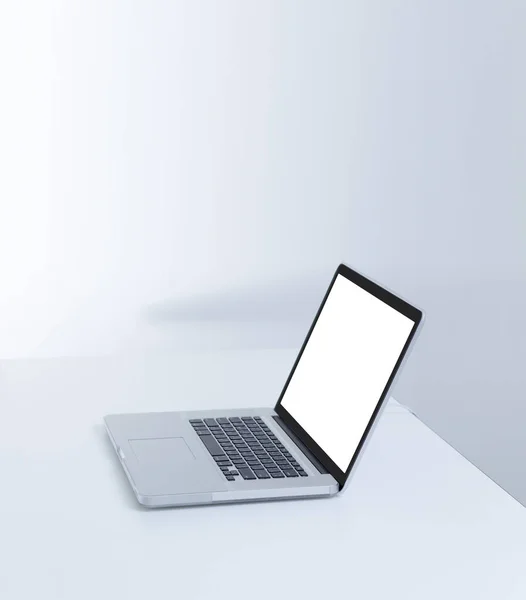 Laptop Computer Bureau Met Geïsoleerd Scherm Voor Mockup — Stockfoto
