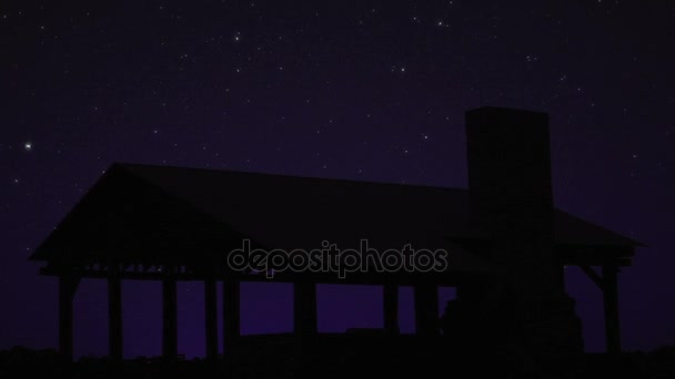 Noche estrellada Old Barn Time Lapse — Vídeos de Stock