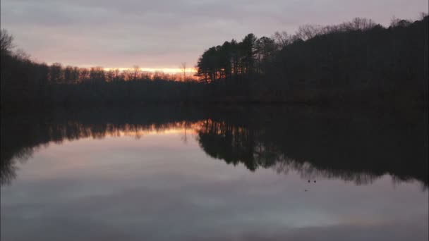 Lapso de tempo do Lago pôr do sol — Vídeo de Stock