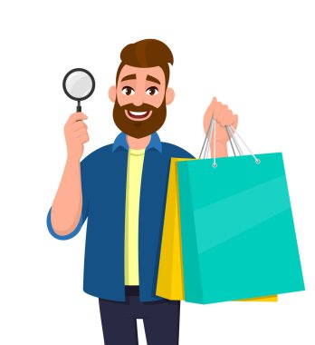 Alışveriş torbalarını gösteren mutlu genç adam. Elinde büyüteç ya da büyüteç tutan kişi. Modern yaşam tarzı, dijital teknoloji, yeni satın alma, vektör karikatür stilindeki son trend konsepti.