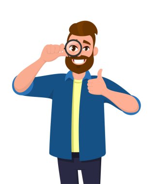 Mutlu genç adam büyüteçle bakıyor ve işaret veriyor. Modayı takip eden kişinin elinde büyüteç ya da lens var. Louise 'in oynadığı olumlu erkek karakter. Vektör karikatüründe modern yaşam biçimi.