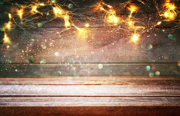 Guirlande d'or chaud de Noël lumières — Photo