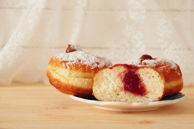 Yahudi bayramı Hanuka çörek ile görüntü