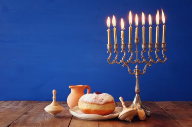 Yahudi tatil Hanukkah menorah ile görüntü