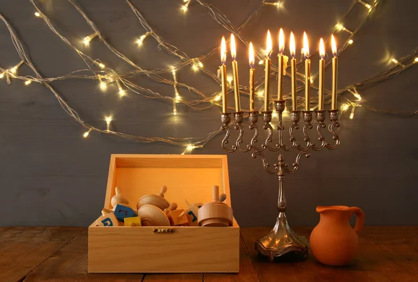 Lågmäld bild av judiska högtiden Hanukkah — Stockfoto