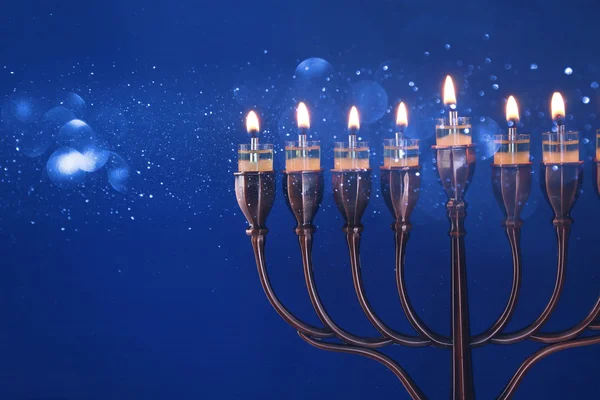 Düşük anahtar görüntü Yahudi bayramı Hanuka — Stok fotoğraf