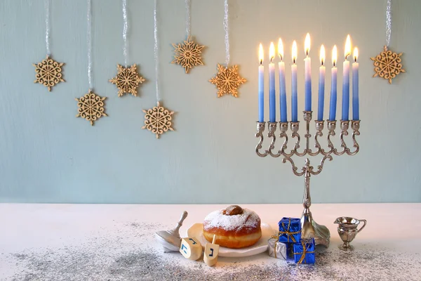 Fiesta judía Hanukkah fondo con menorah — Foto de Stock