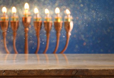 Yahudi bayramı Hanuka arka plan önünde boş tablo