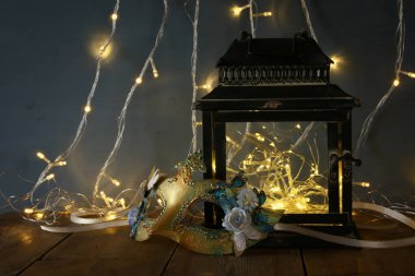 Güzel kostüm palyaço. 