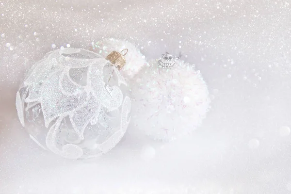 Imagen de árbol navideño bola blanca decoración —  Fotos de Stock