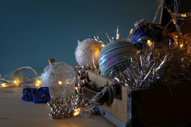 Noel şenlikli süslemeleri