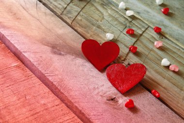Sevgiliye arka plan. Birkaç kırmızı Kalpler