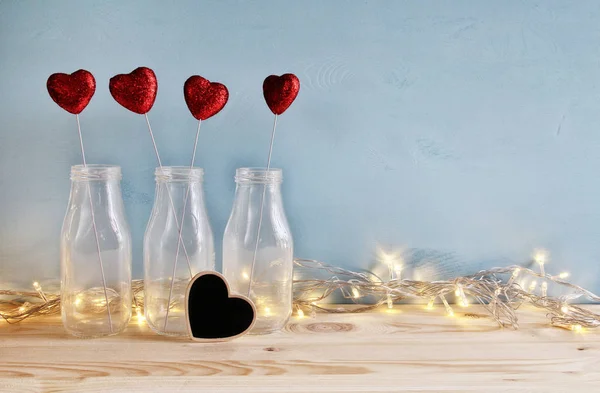 Třpytky srdce v skleněné vázy — Stock fotografie