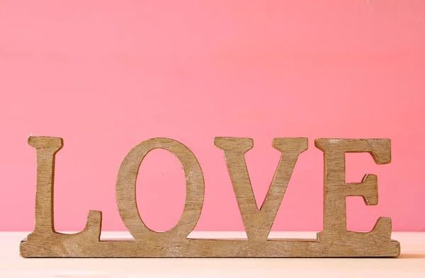 Słowo miłość od litery i serca — Zdjęcie stockowe