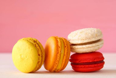 Renkli macarons veya macaroons görüntü