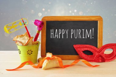 Purim kutlama kavramı 
