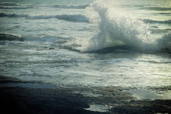 Fondo de la playa y el mar al atardecer colores —  Fotos de Stock