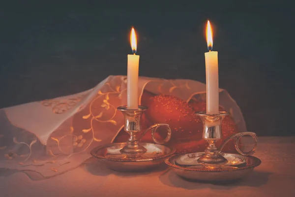 Shabbat image. challah bread, shabbat wine and candles — Stock Photo, Image