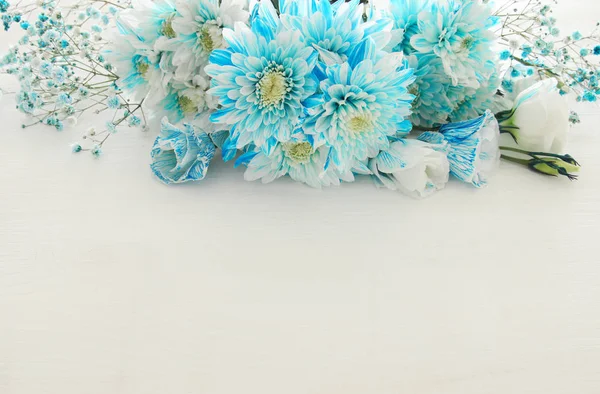 Top view of beautiful and delicate blue flowers arrangement — Stock Photo, Image