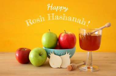Rosh hashanah (Yahudi Yeni Yıl Tatili) konsepti. Geleneksel semboller