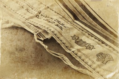 Dua şal - Tallit, Yahudi dini sembolü beyaz.