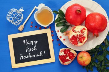 Rosh hashanah (Yahudi Yeni Yıl Tatili) konsepti. Geleneksel semboller